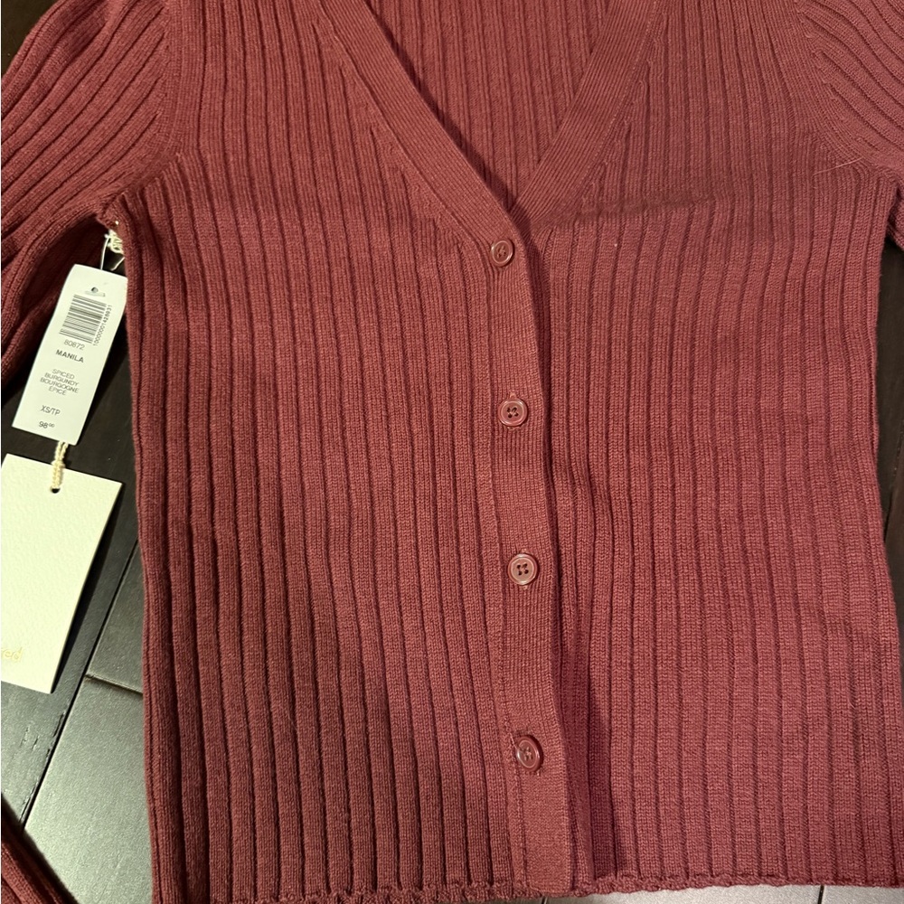 Aritzia Wilfred burgundy cardigan - Picture 5 of 5